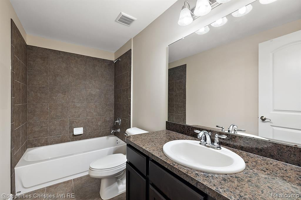 27699 BELGRAVE, Novi, MI — Photo 52