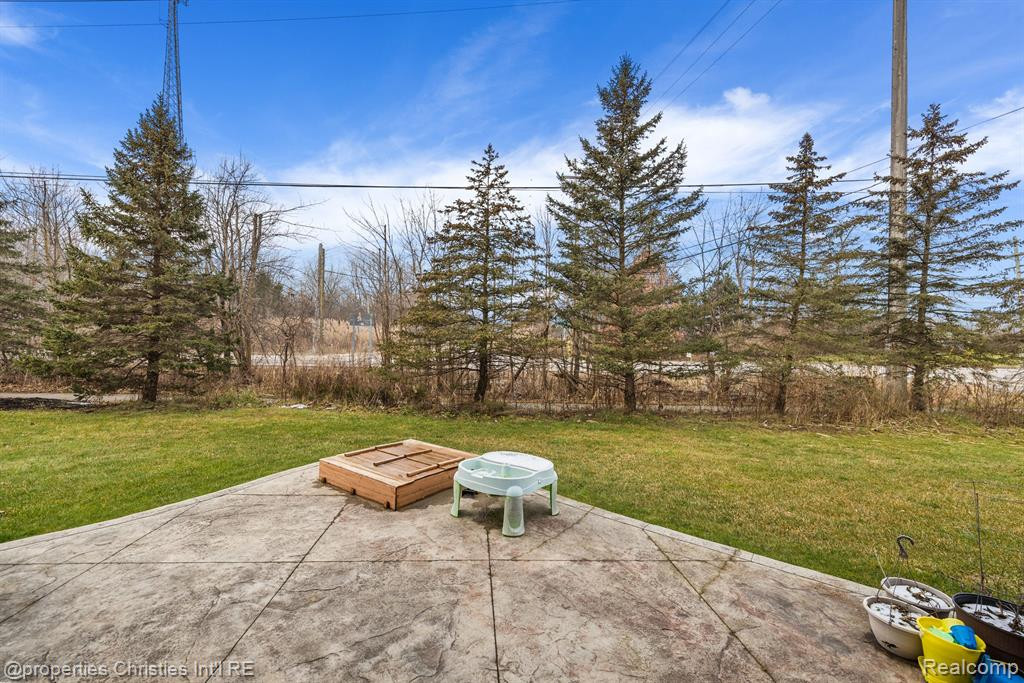 27699 BELGRAVE, Novi, MI — Photo 59