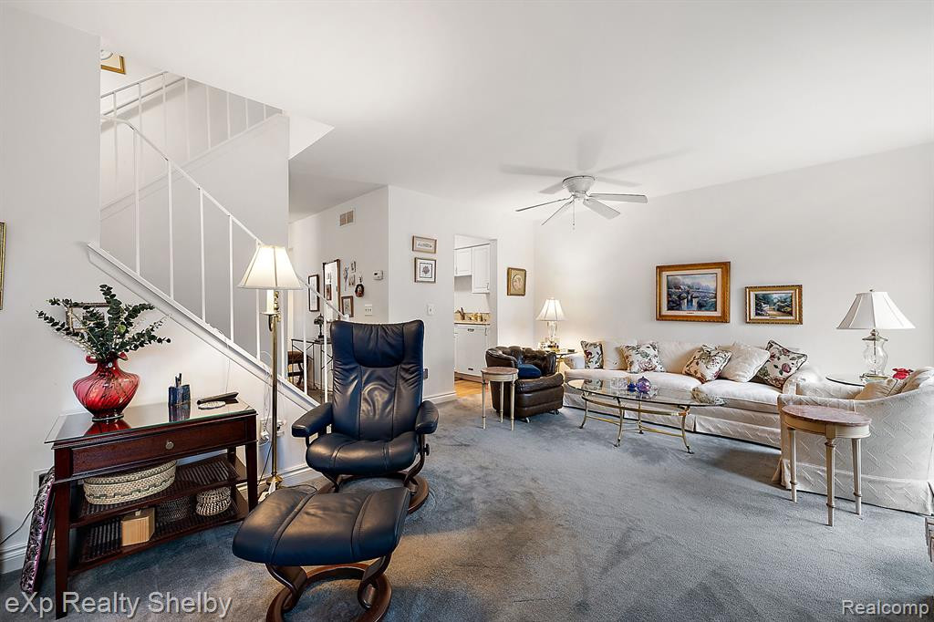 627 BYRON, Rochester Hills, MI 48307 — Photo 14