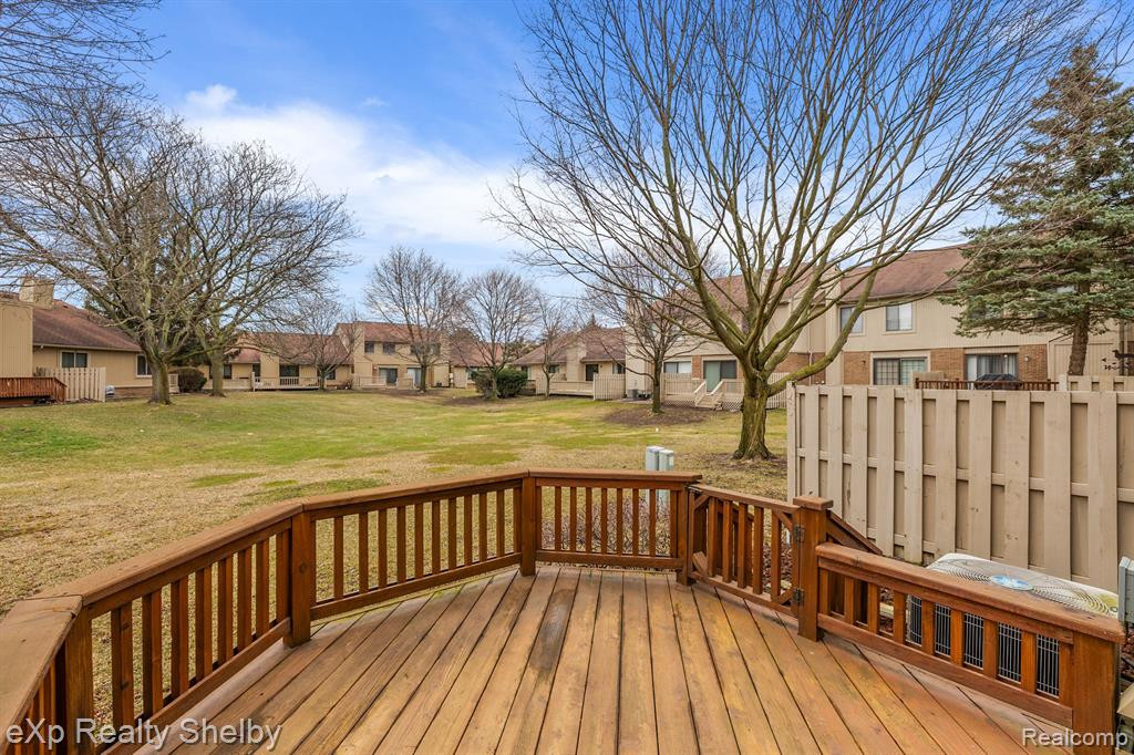 627 BYRON, Rochester Hills, MI 48307 — Photo 32