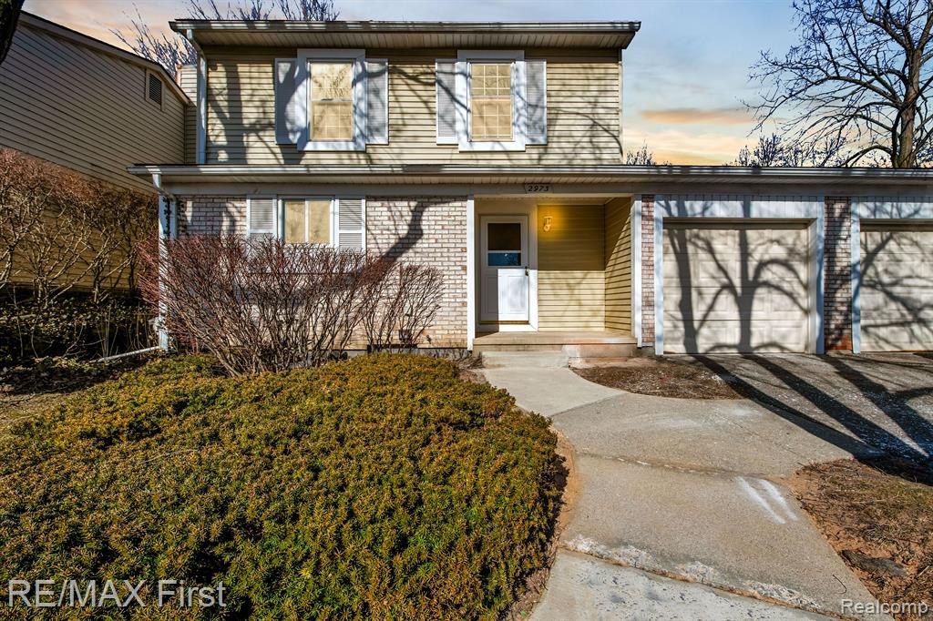 2973 ROUNDTREE Drive, Troy, MI 48083 — Photo 10
