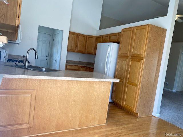 7220 HAWTHORNE Circle, Goodrich Vlg, MI — Photo 8