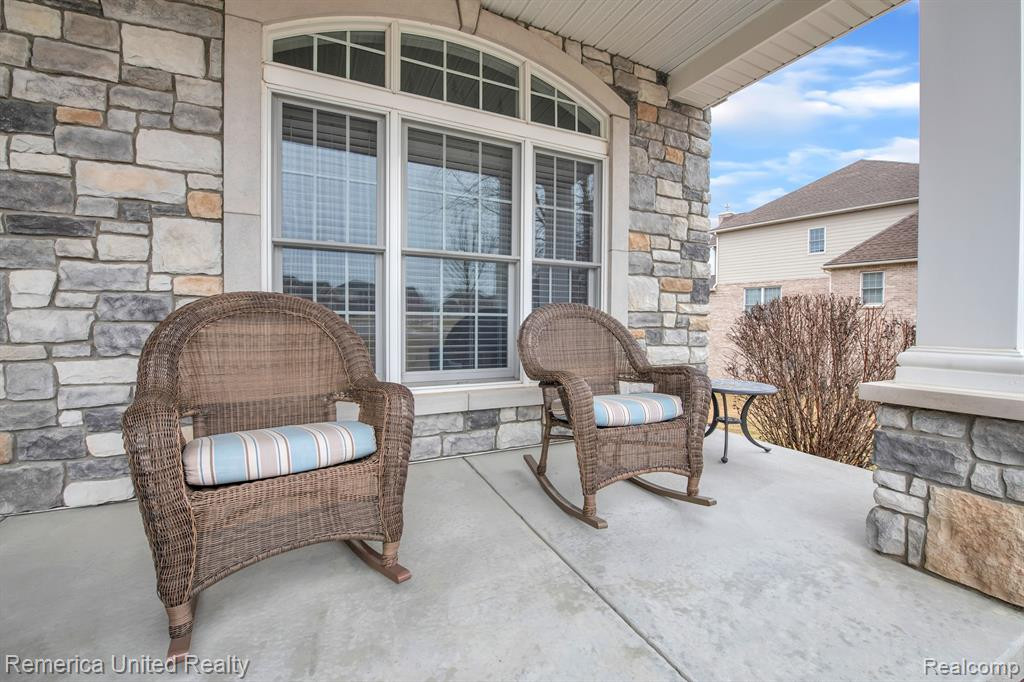 50646 TAMARACK Trail, Northville, MI 48168 — Photo 33