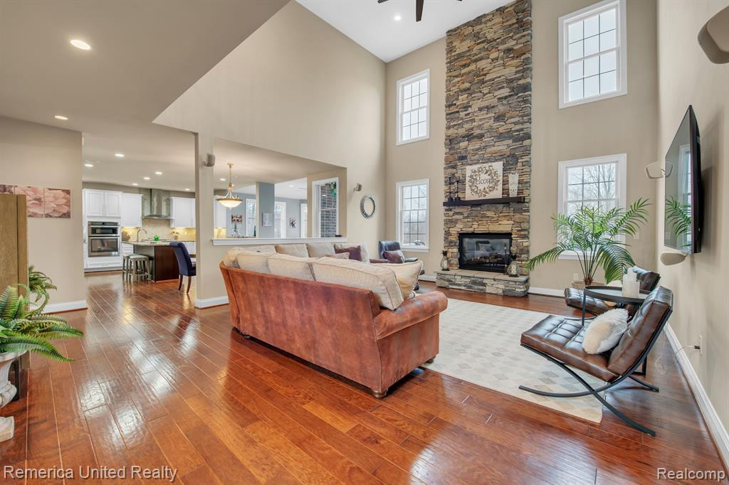 50646 TAMARACK Trail, Northville, MI 48168 — Photo 44
