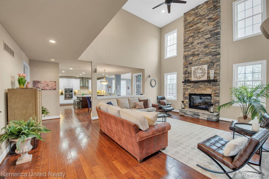 50646 TAMARACK Trail, Northville, MI 48168 — Photo 46