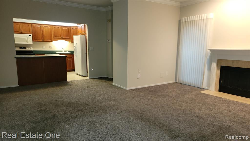 29406 LAUREL Drive, Farmington Hills, MI 48331 — Photo 5