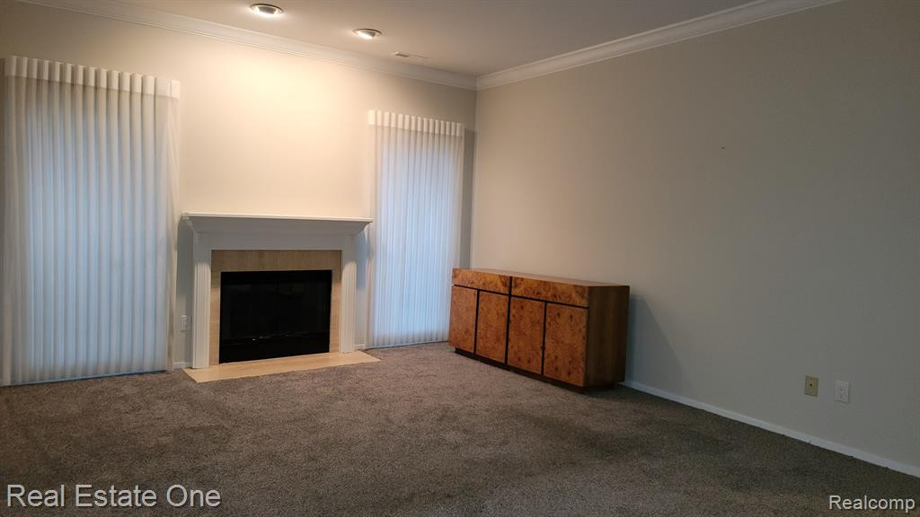 29406 LAUREL Drive, Farmington Hills, MI 48331 — Photo 6