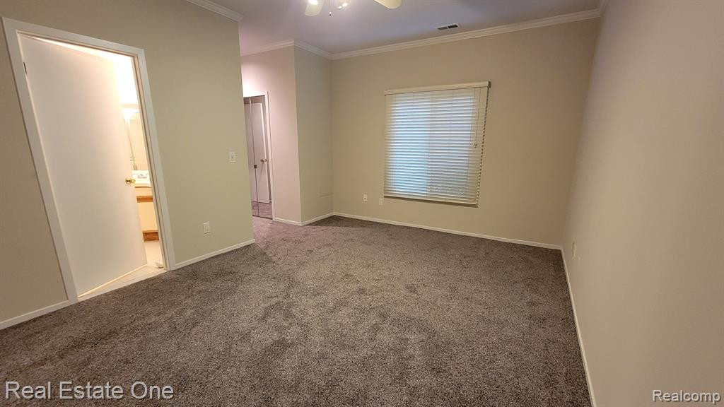 29406 LAUREL Drive, Farmington Hills, MI 48331 — Photo 10