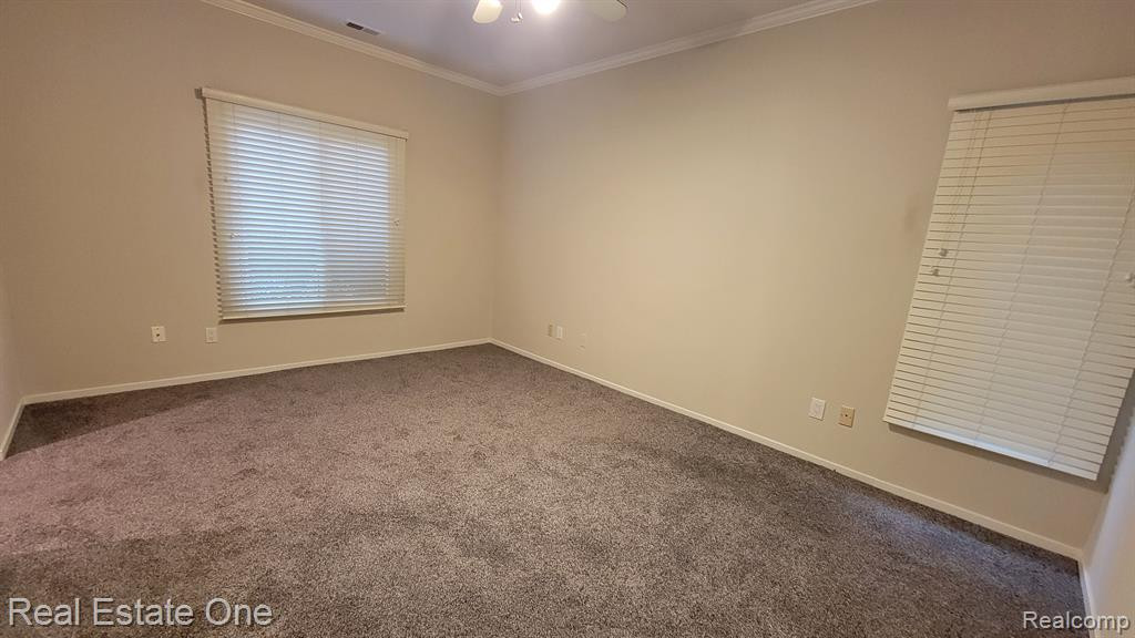 29406 LAUREL Drive, Farmington Hills, MI 48331 — Photo 11