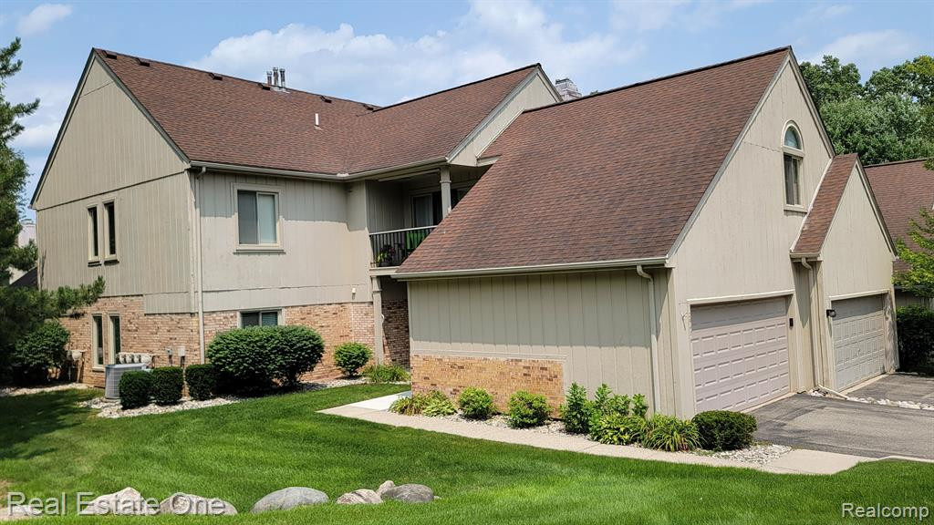 29406 LAUREL Drive, Farmington Hills, MI 48331 — Photo 13
