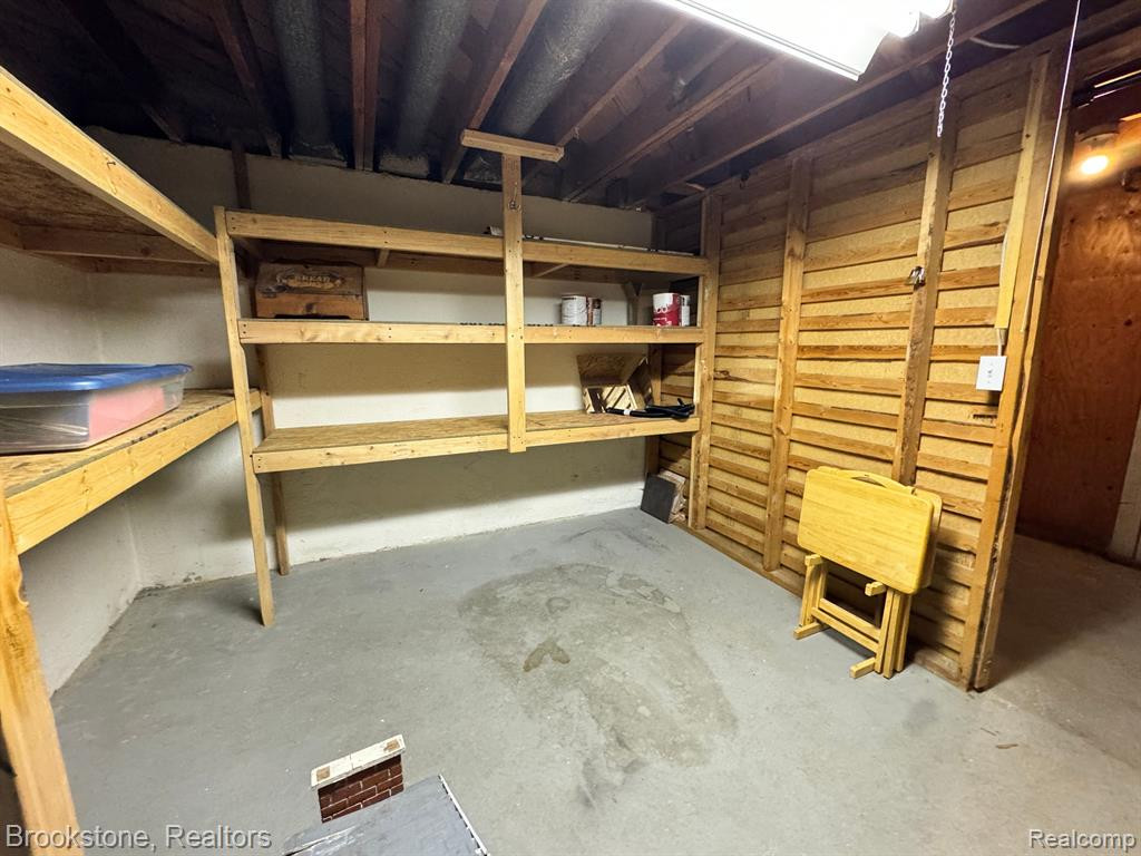 29464 HOOVER Road, 464, Warren, MI 48093 — Photo 22