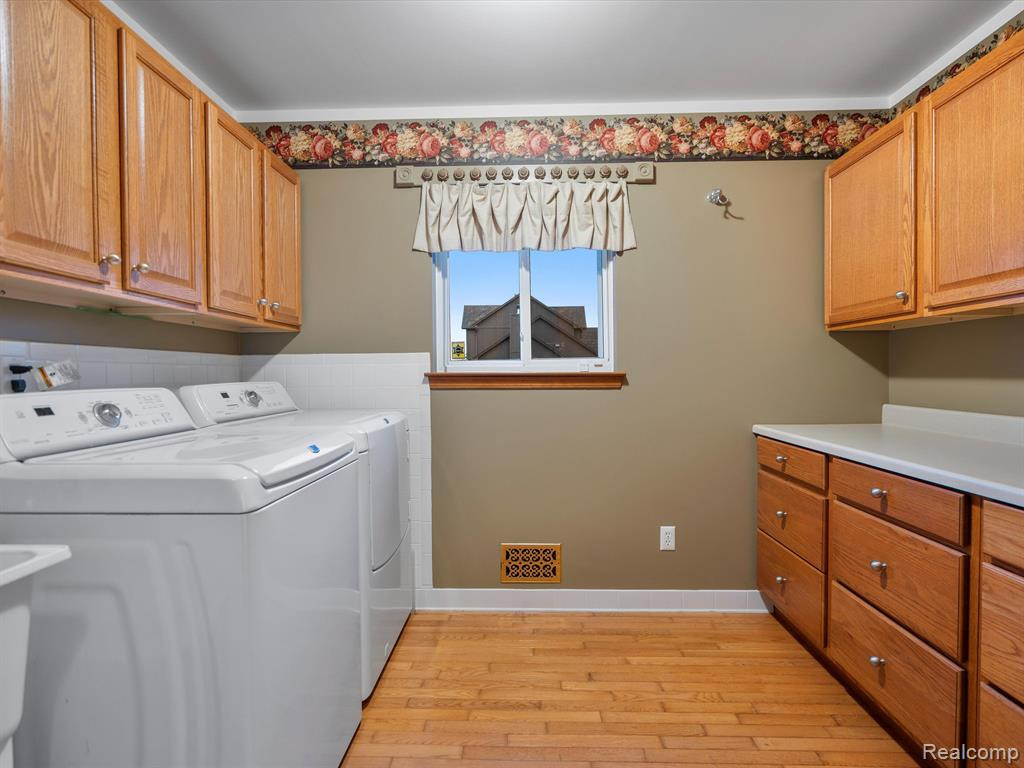 49188 BERKSHIRE Drive, Chesterfield, MI 48047 — Photo 9
