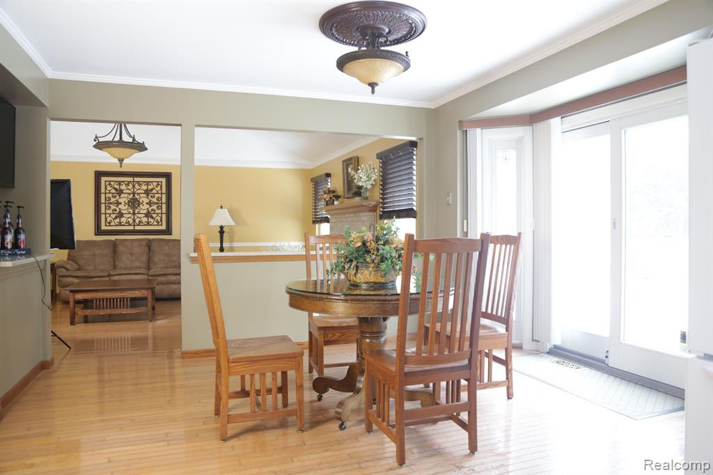 49188 BERKSHIRE Drive, Chesterfield, MI 48047 — Photo 11
