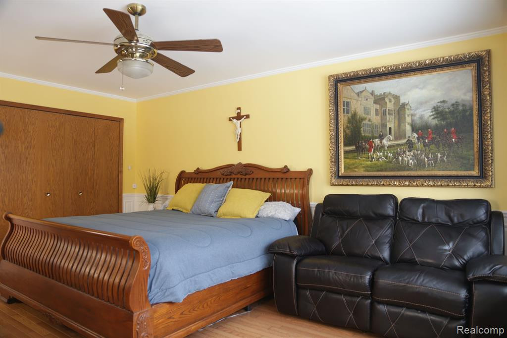 49188 BERKSHIRE Drive, Chesterfield, MI 48047 — Photo 16