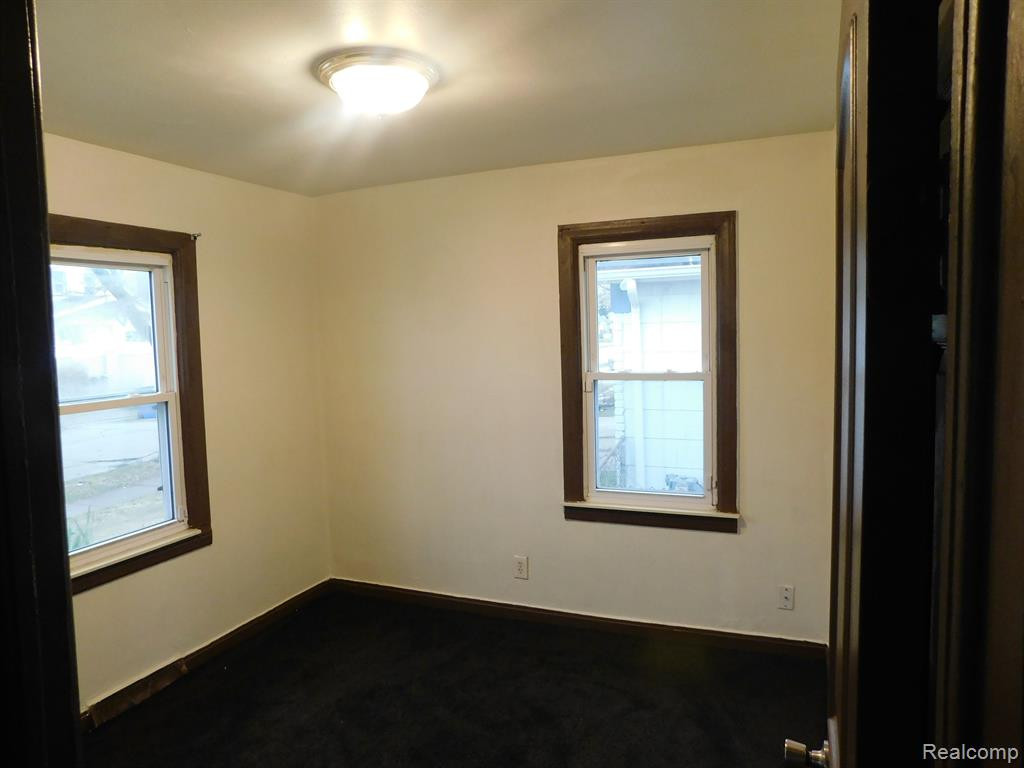 7583 HUDSON Avenue, Warren, MI 48091 — Photo 10
