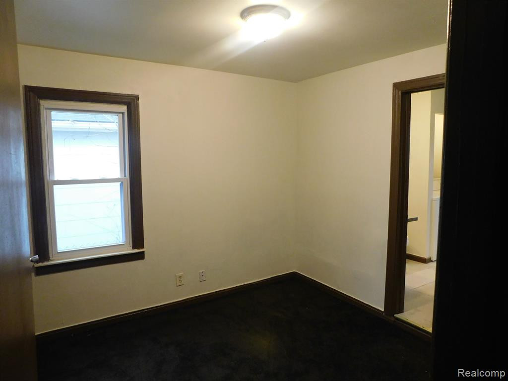 7583 HUDSON Avenue, Warren, MI 48091 — Photo 11