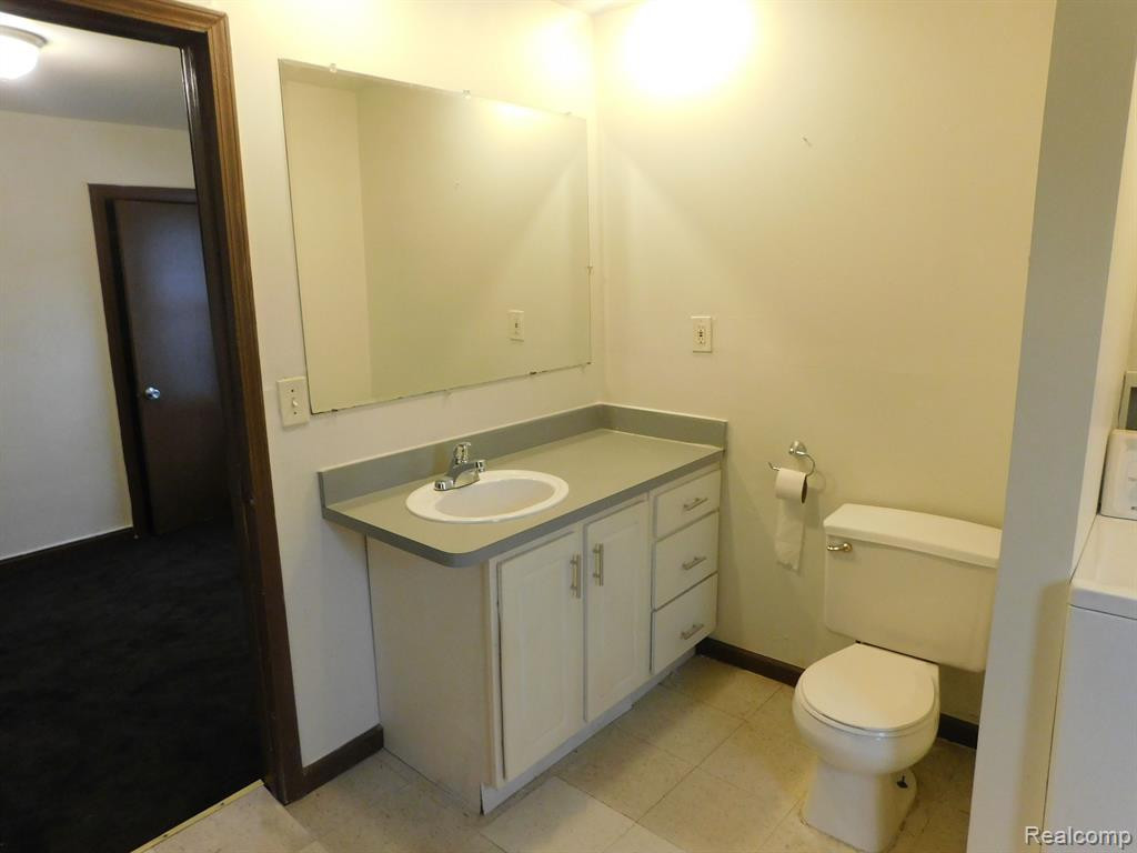 7583 HUDSON Avenue, Warren, MI 48091 — Photo 12