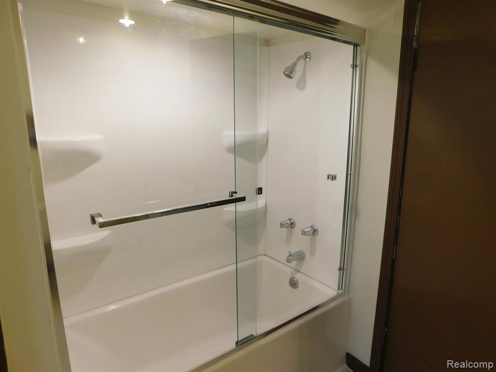 7583 HUDSON Avenue, Warren, MI 48091 — Photo 13