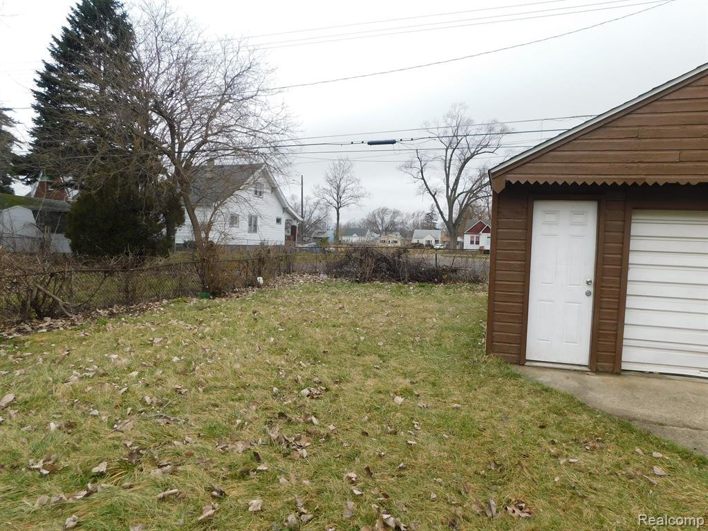 7583 HUDSON Avenue, Warren, MI 48091 — Photo 16