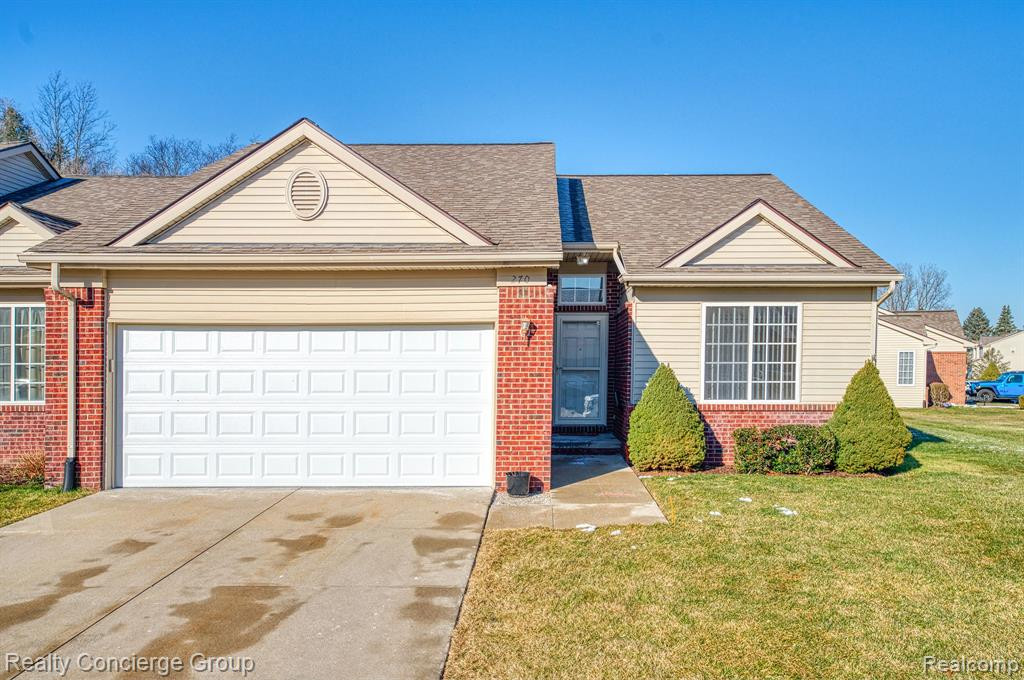 270 WOOD POINT, 13, Howell, MI 48843 — front exterior