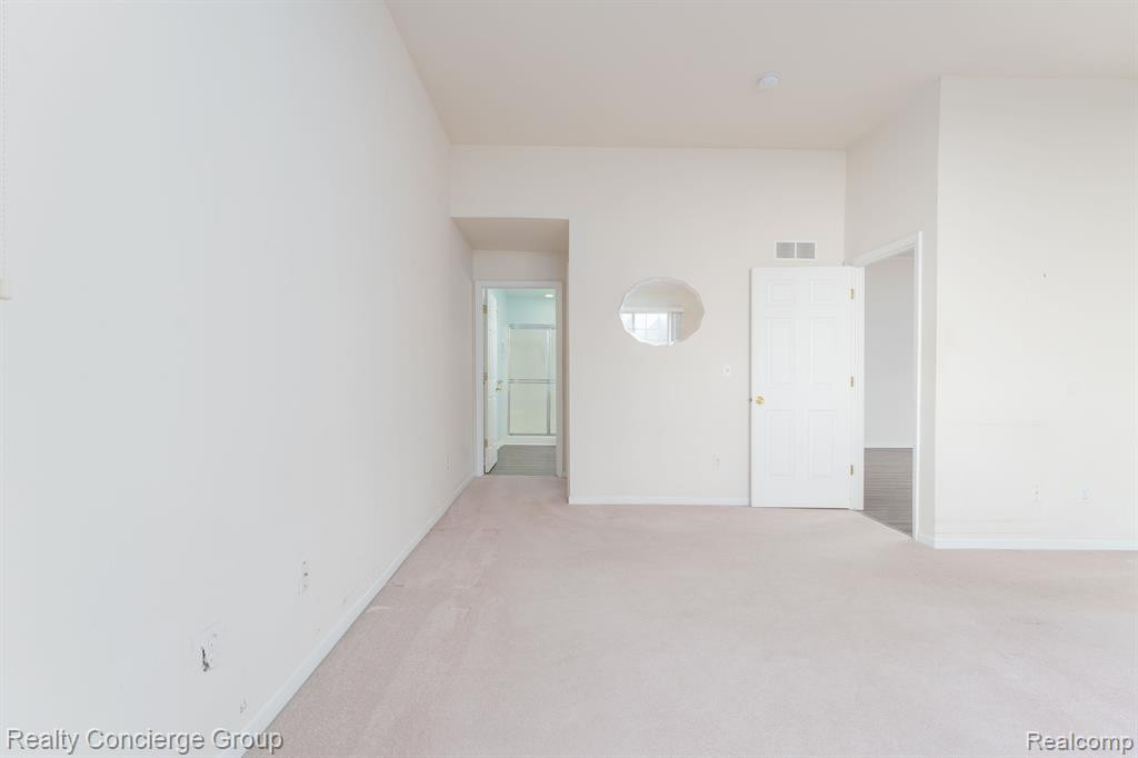 270 WOOD POINT, 13, Howell, MI 48843 — Photo 13