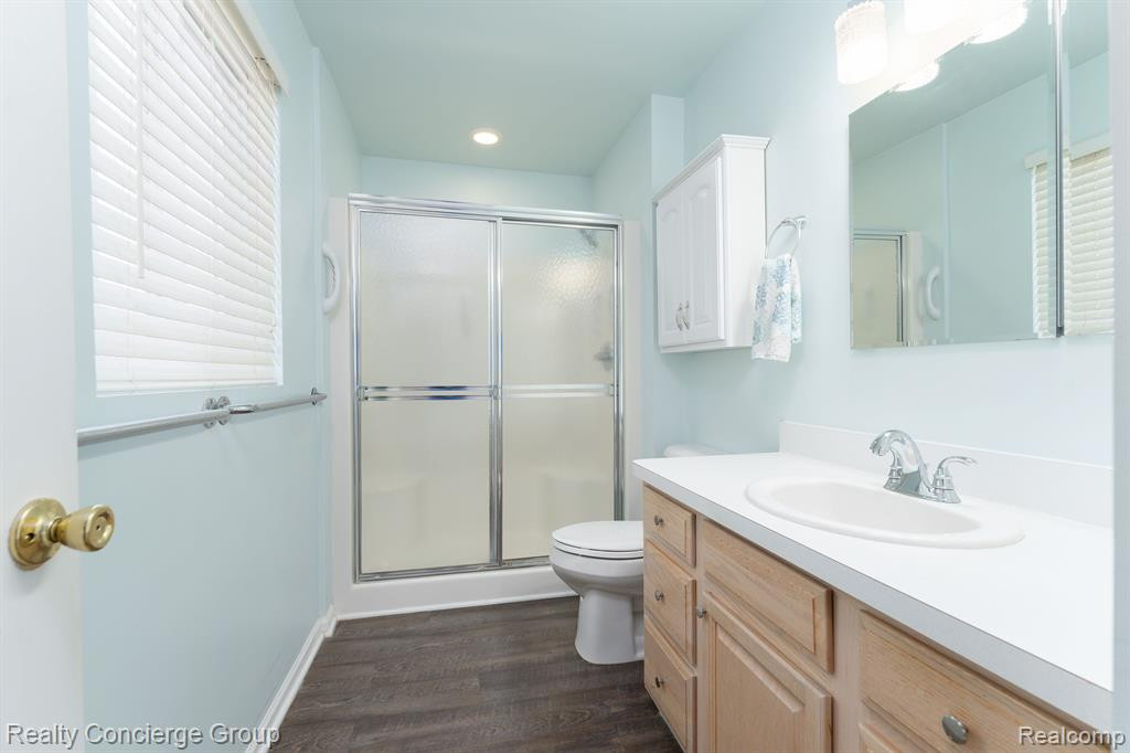270 WOOD POINT, 13, Howell, MI 48843 — Photo 14