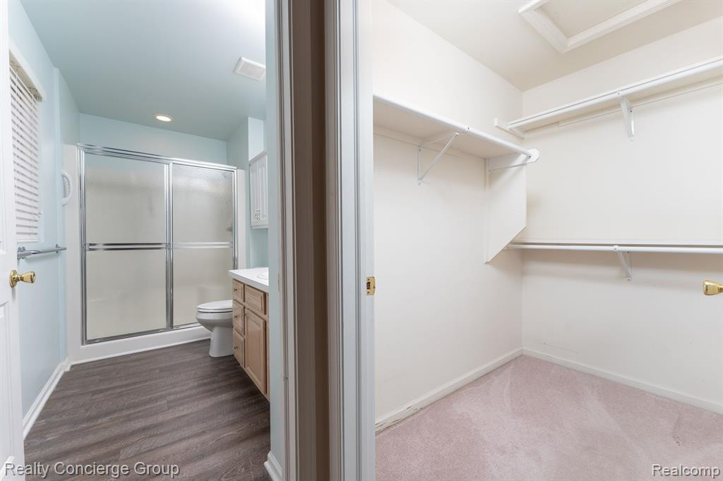 270 WOOD POINT, 13, Howell, MI 48843 — Photo 15