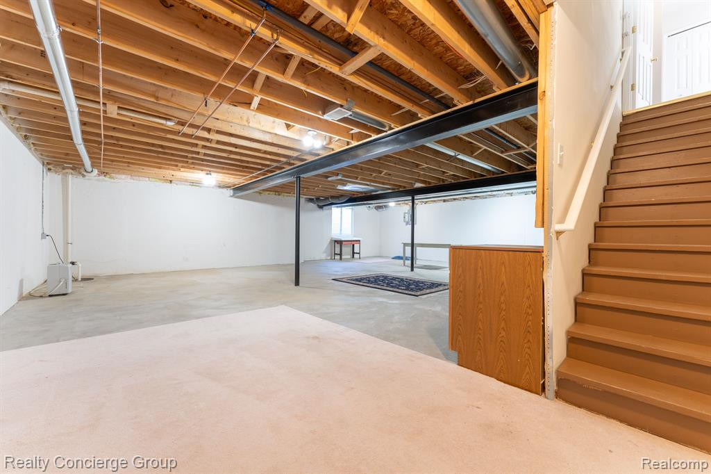 270 WOOD POINT, 13, Howell, MI 48843 — Photo 19