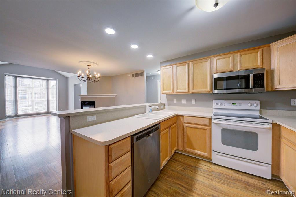34101 EMMA Circle, Walled Lake, MI 48390 — Photo 8