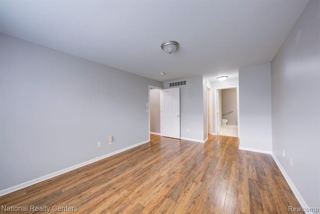 34101 EMMA Circle, Walled Lake, MI 48390 — Photo 13