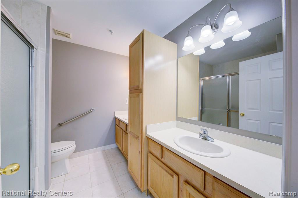 34101 EMMA Circle, Walled Lake, MI 48390 — Photo 29