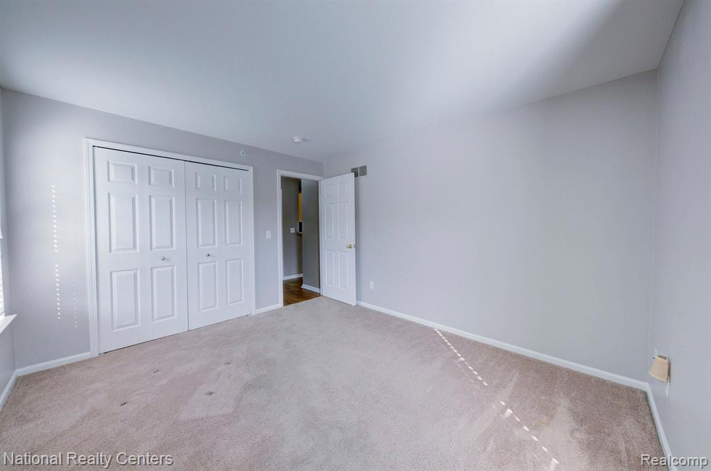 34101 EMMA Circle, Walled Lake, MI 48390 — Photo 34