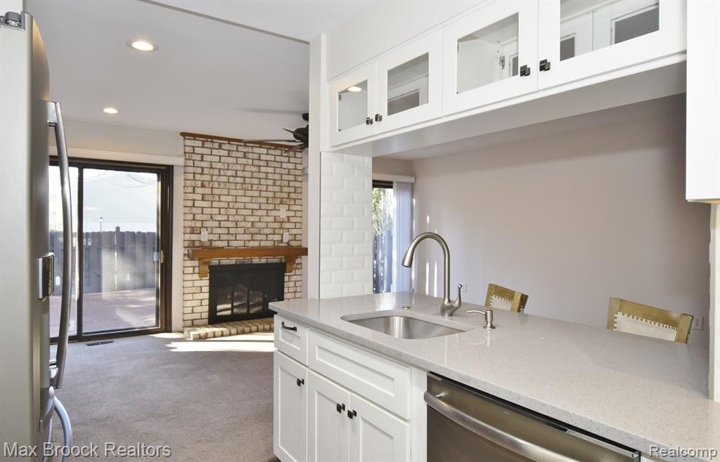 1831 TORQUAY Avenue, Royal Oak, MI 48073 — Photo 13