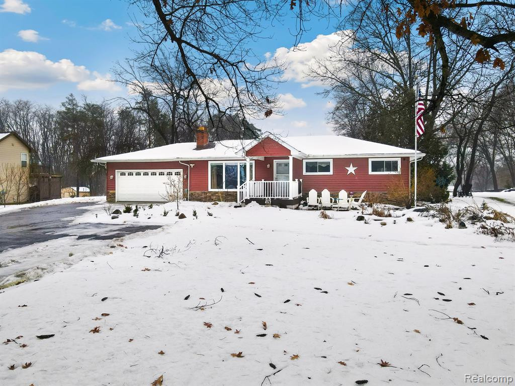 796 COLLIER Road, Auburn Hills, MI 48326 — Photo 2