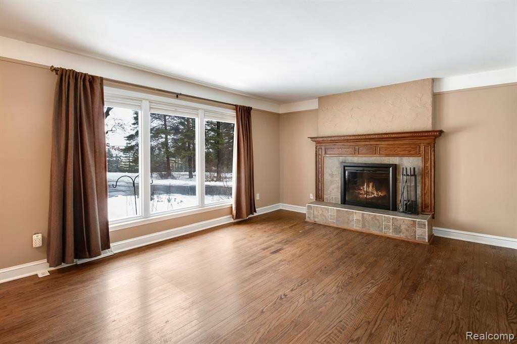 796 COLLIER Road, Auburn Hills, MI 48326 — Photo 5