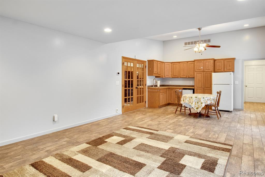 796 COLLIER Road, Auburn Hills, MI 48326 — Photo 10