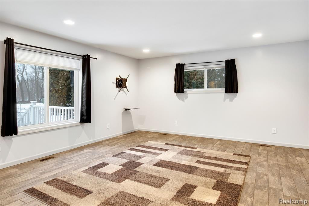 796 COLLIER Road, Auburn Hills, MI 48326 — Photo 11