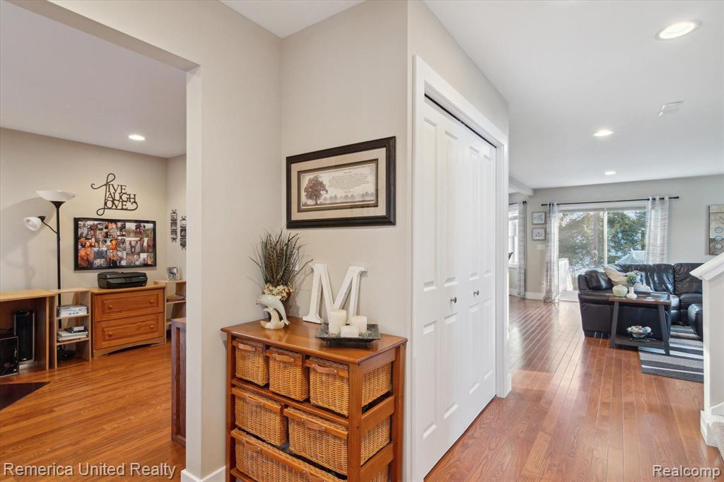 7416 LONGWORTH Drive, Brighton, MI 48116 — Photo 7