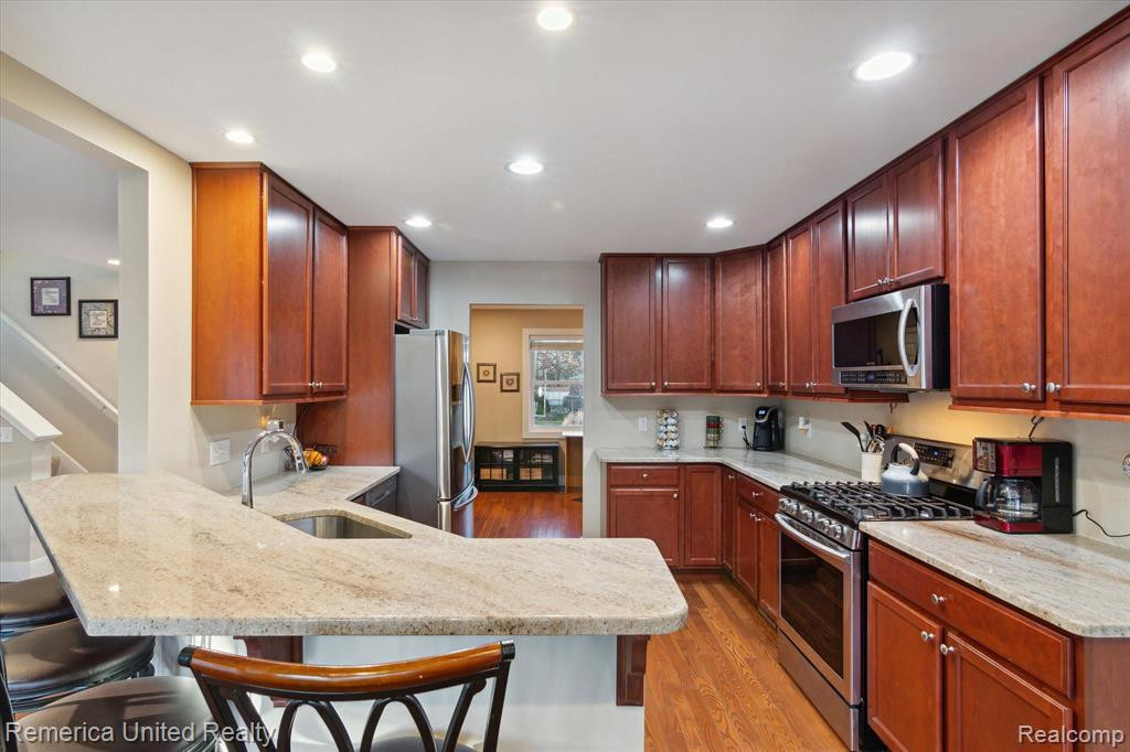 7416 LONGWORTH Drive, Brighton, MI 48116 — Photo 18
