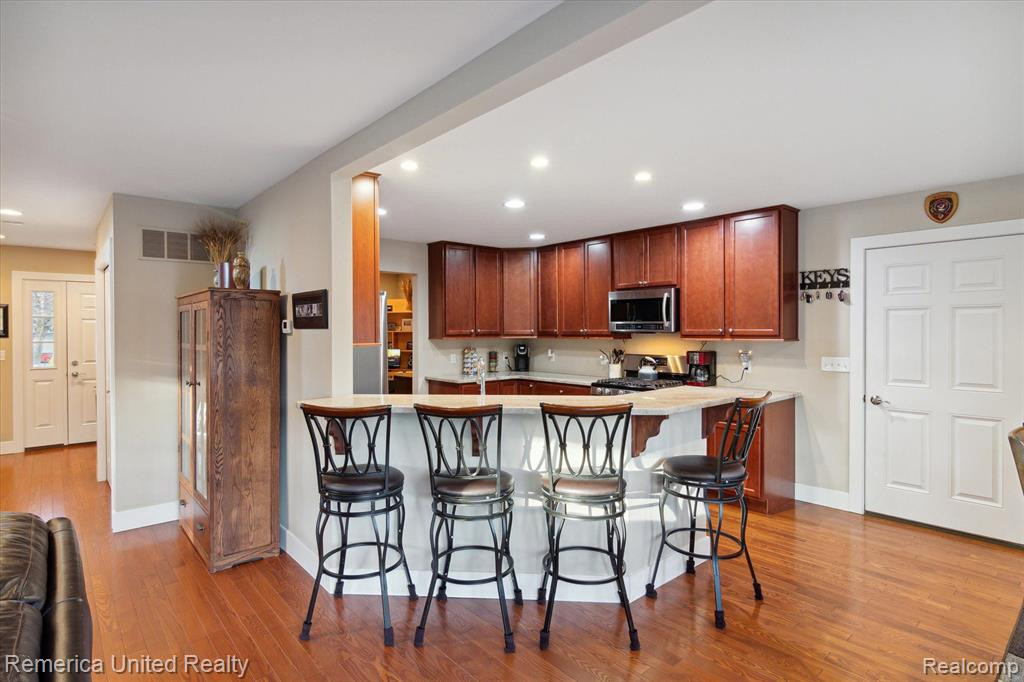 7416 LONGWORTH Drive, Brighton, MI 48116 — Photo 19
