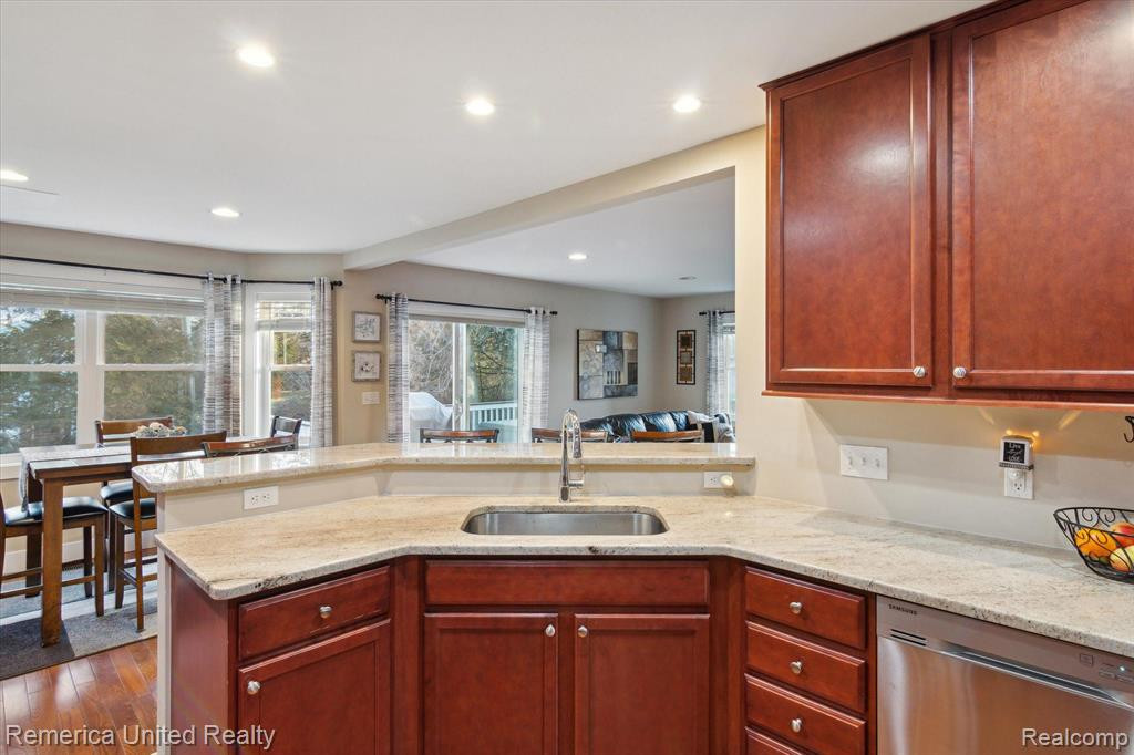 7416 LONGWORTH Drive, Brighton, MI 48116 — Photo 21