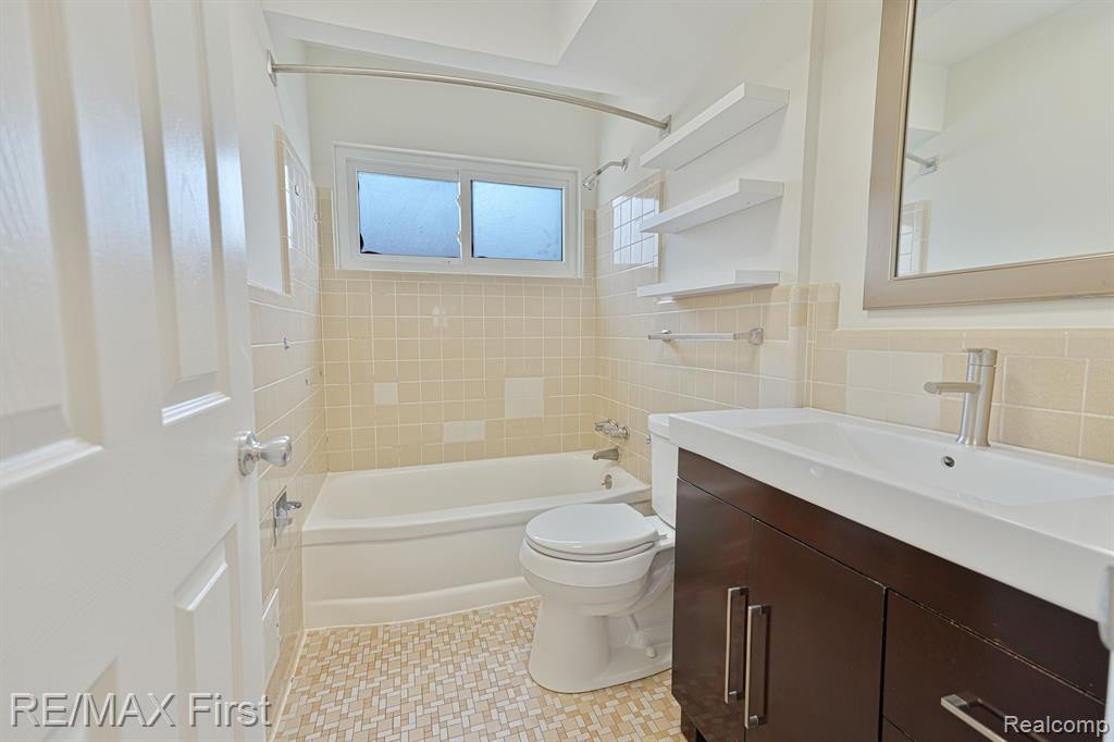 902 ENGLEWOOD Avenue, Royal Oak, MI 48073 — Photo 16