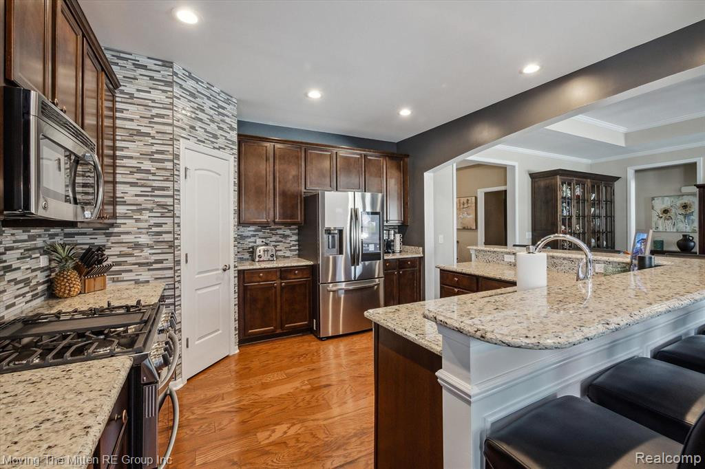 49658 DIVISION Street, Canton, MI 48188 — Photo 11