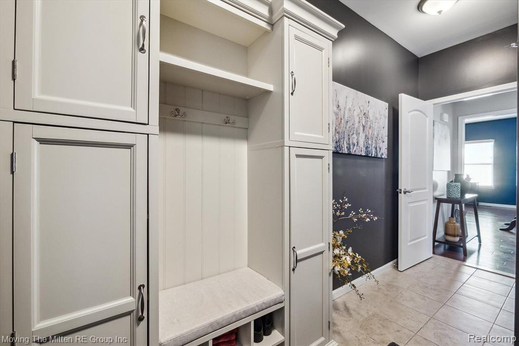 49658 DIVISION Street, Canton, MI 48188 — Photo 32