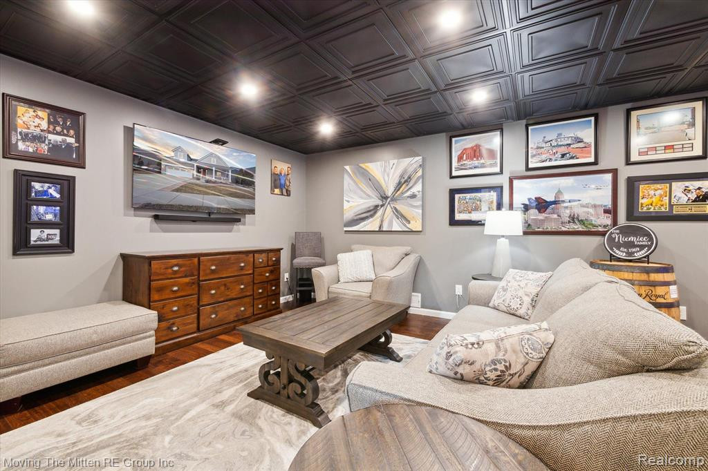49658 DIVISION Street, Canton, MI 48188 — Photo 35