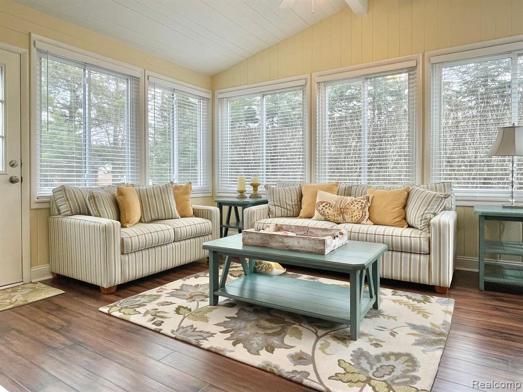 5187 GLENGATE Road, Rochester, MI 48306 — Photo 19
