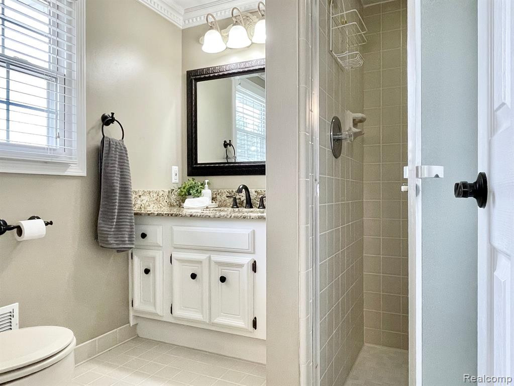 5187 GLENGATE Road, Rochester, MI 48306 — Photo 24