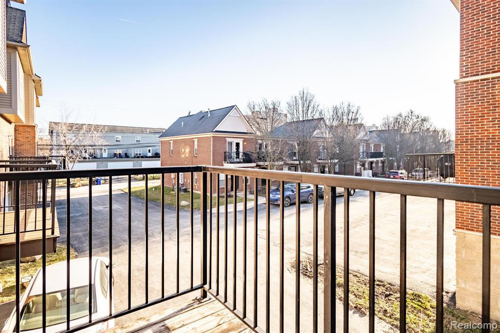 5561 BRUSH Street, Detroit, MI 48202 — Photo 2