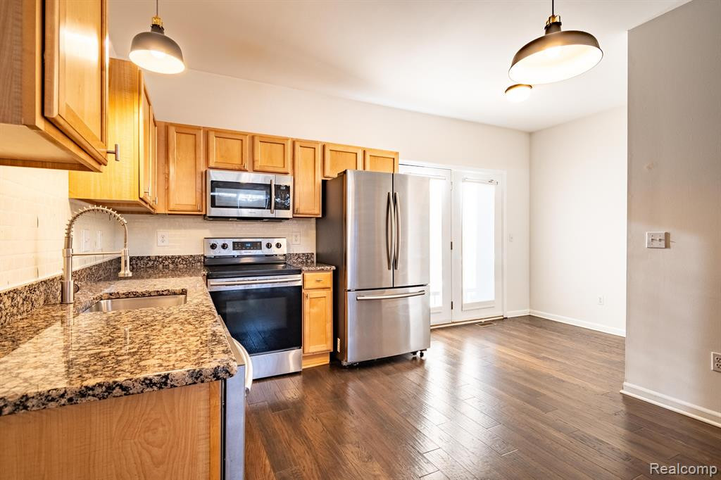 5561 BRUSH Street, Detroit, MI 48202 — Photo 4