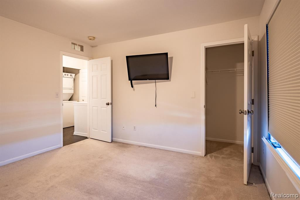 5561 BRUSH Street, Detroit, MI 48202 — Photo 18